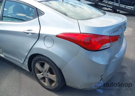2013 Hyundai Elantra Gls z USA, uszkodzony, nr VIN 5NPDH4AE7DH378689